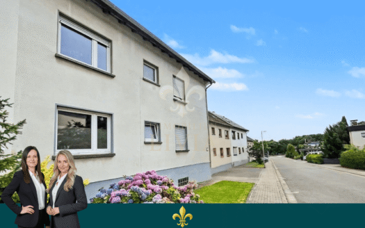 Modernisiertes Dreifamilienhaus mit drei Wohneinheiten und beeindruckendem Panoramablick