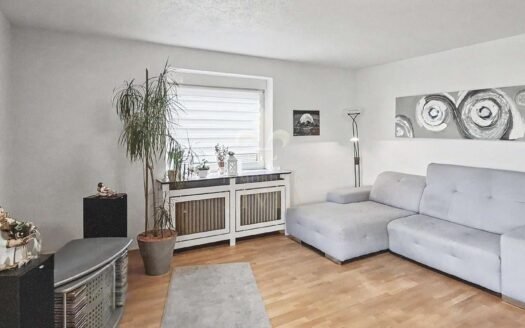 Gepflegtes Zweifamilienhaus mit viel Potenzial in attraktiver Wohnlage