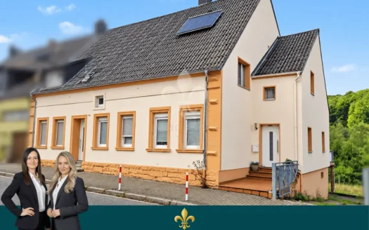 Voll vermietetes Zweifamilienhaus mit zwei Wohneinheiten, Garten, Balkonen und Stellplätzen